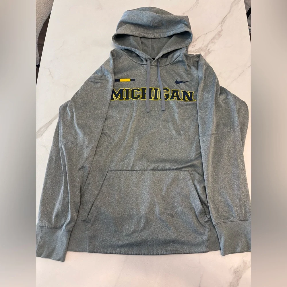 Nike Dri-Fit Michigan Athletic Hoodie Size Large Men - Picture 2 of 5